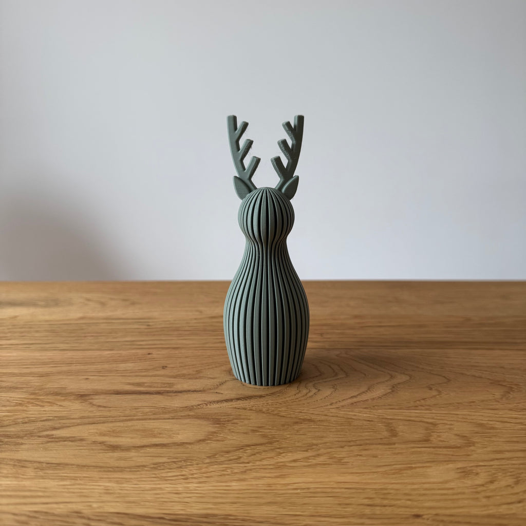 Rentier im Japandi Design