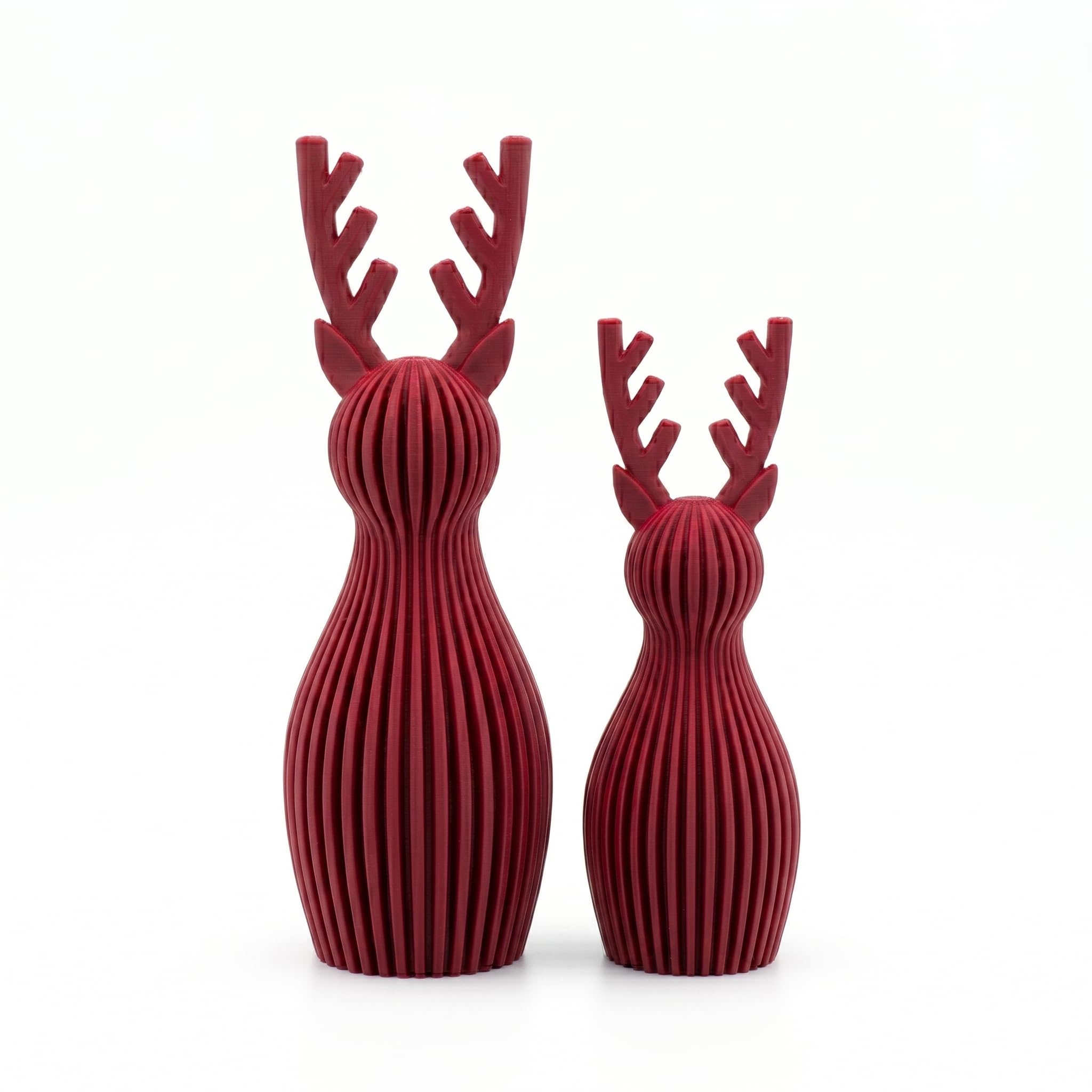 Scandi Japandi Rentier 3D Druck Deko – Minimalistische Hirsch/Elch Dekoration im skandinavischen Design – Gerippte Oberfläche – Moderne Winter- und Weihnachtsdeko (Bordeaux, klein & groß)