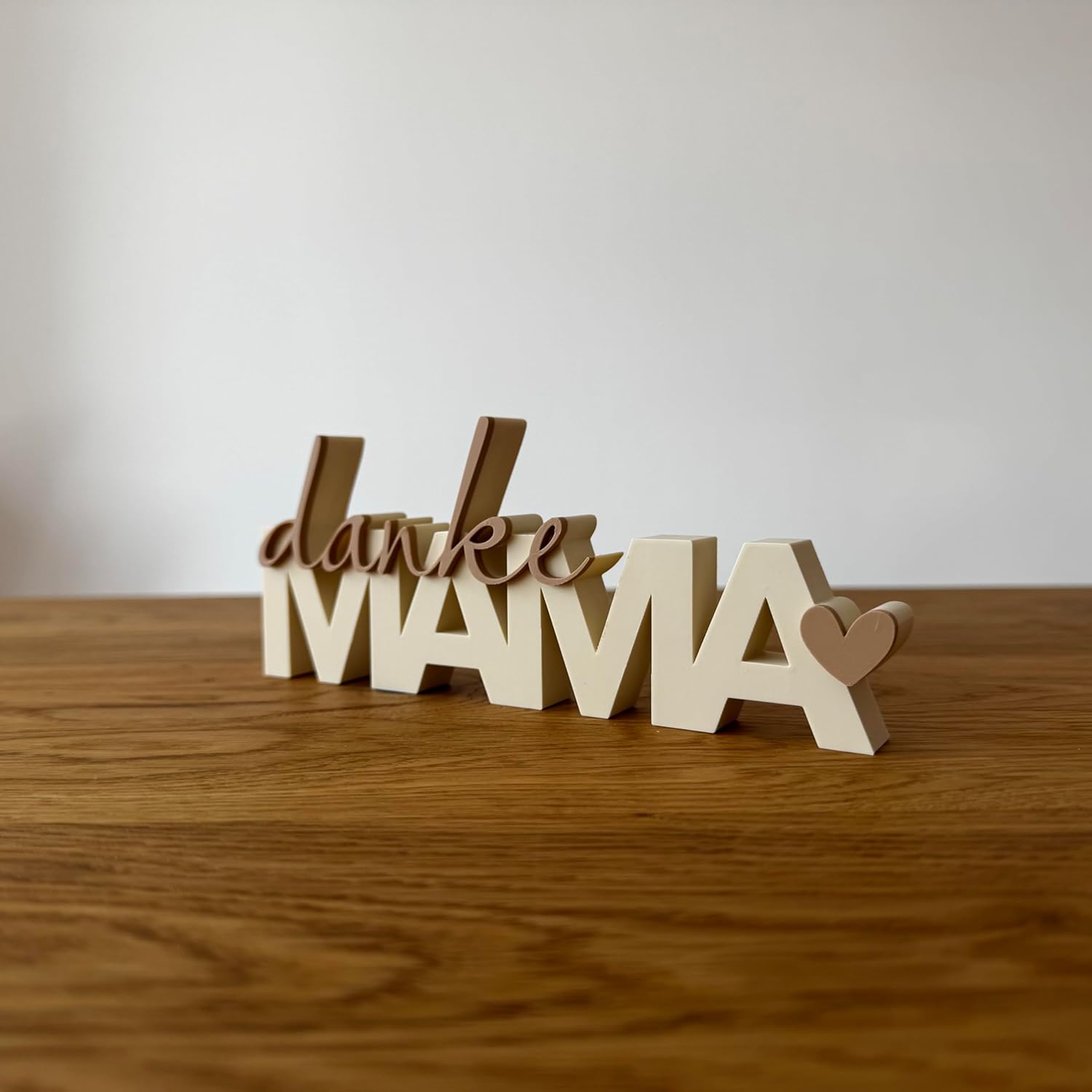 Danke Mama Schriftzug Deko 17,5 cm – 3D Druck Dekoration – Handmade Geschenk für Muttertag, Geburtstag, Mama Geschenk Idee, Tischdeko, Wohnaccessoire (Latte Macchiato)