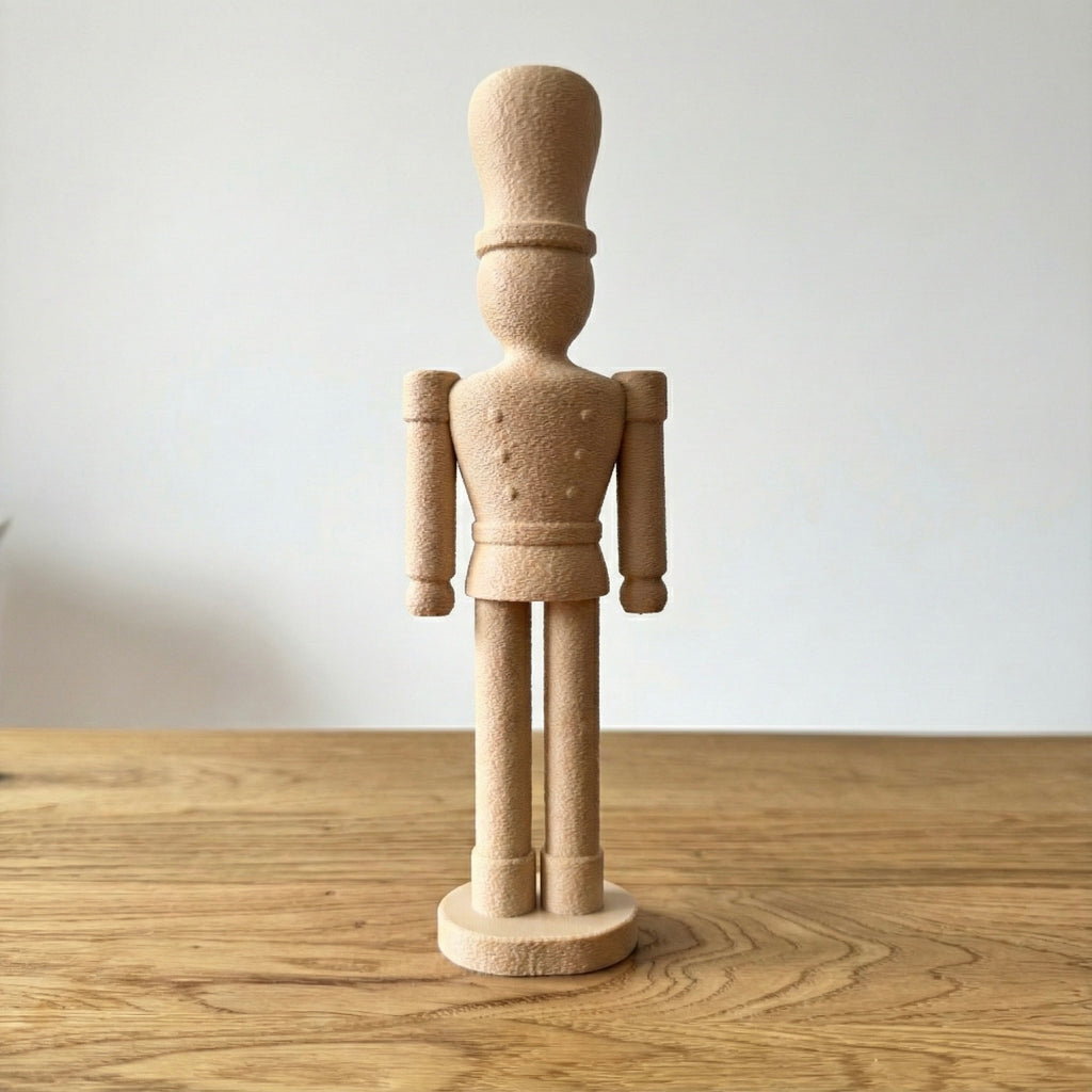 Nussknacker im Japandi Design