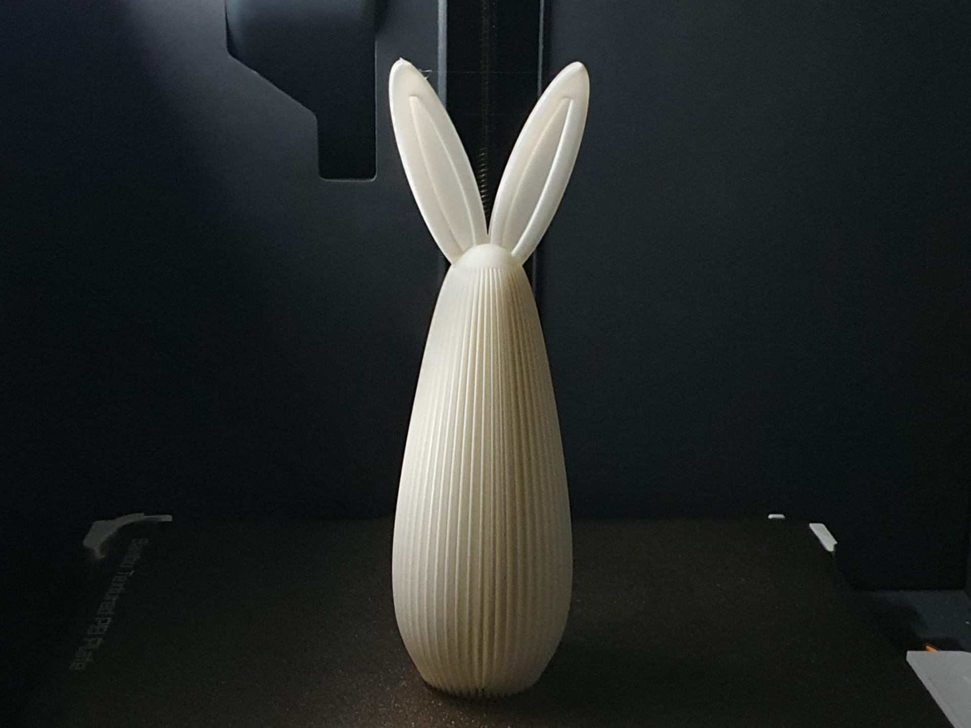 Moderner Osterhase im Scandi Stil